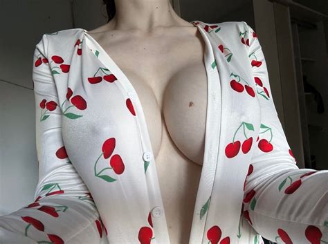 Fraoula Turkish Onlyfans Model Fraoulaa A A Fb B Porn Pic