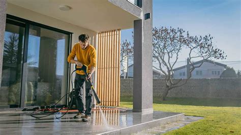 How Much Does It Cost to Power Wash a Patio? [2025 Data] | Angi