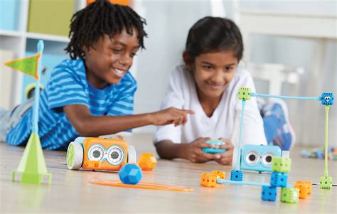 Robot za učenje kodiranja Botley The Robot Coding Activity Set LER 2935