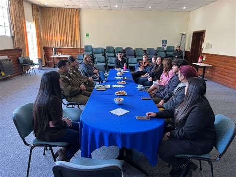 Jóvenes de Pucón participan en la quinta Mesa Comunal Elige Vivir Sin