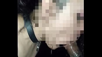 La télé suce la bite de messieurs dans des cabines pour de l argent XVIDEOS