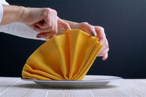 How To Fold A Napkin 8 Easy Ways For Your Next Dinner Party