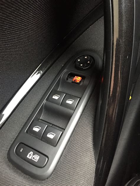 Нужна кнопочка на С5! (не актуально) — Citroen C5 (2G), 2,2 л, 2012 ...