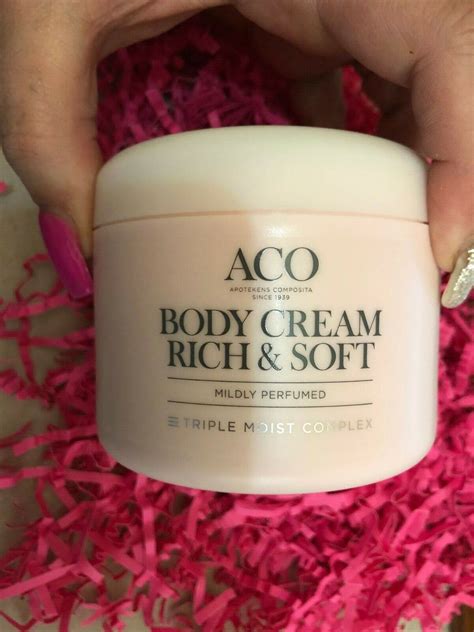 Aco Rich Soft Triple Moist Complex Body Cream 200ml Dry Skin Pot