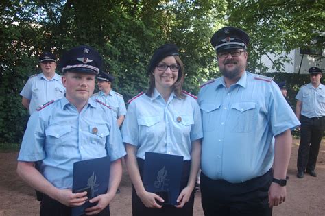 Besondere Ehrung F R Zwei Rethener Feuerwehrmitglieder Verleihung Des