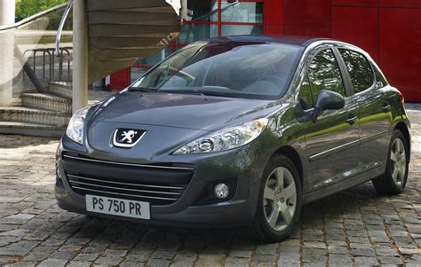 Peugeot 207 Hatchback 2009 2012 Reviews Technical Data Prices