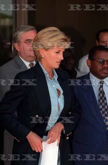 January 16 1997 Diana Princess Of Wales At Luanda Airport In Angola