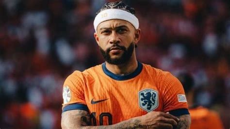 Memphis Depay A De La Musique Avec Corinthians Dans Son Nom D Couvrez