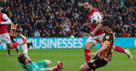 Big Crowd Sees Hull City Fail To Break Down Determined Rotherham United