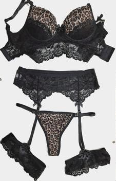 Conjunto Lingerie Cinta Liga Modelo On A Sou Intima Conjunto De