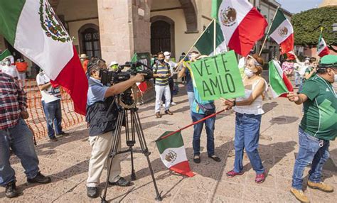 A Pie Y Sin Sana Distancia Frena Marcha Para Protestar Contra Amlo