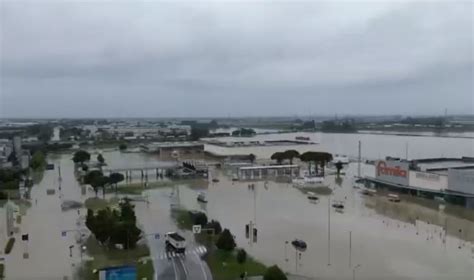 Maltempo Ravenna 4mila Persone In Hotel E Hub Della Protezione Civile