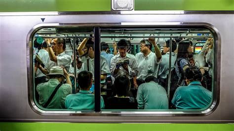 How To Navigate Tokyo Trains During Rush Hour And Avoid The Crowd