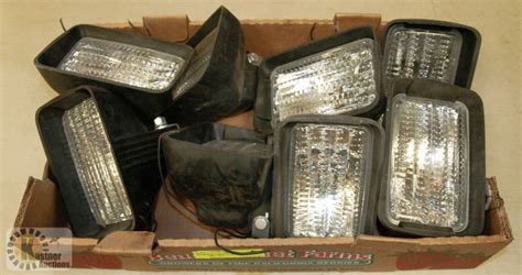 LOT OF 7 NEW TRACTOR WORK LIGHTS