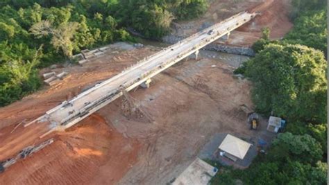 Sem Teto Ocupam Canteiro De Obras Da Ferrovia Norte Sul Em Goianira