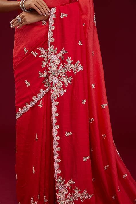 Red Raw Silk Thread Embroidered Saree Set By Kalighata At Pernia S Pop Up Shop 2024