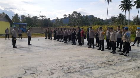 Polres Gorontalo Utara Melaksanakan Pengamanan Eksekusi Lahan Di Desa