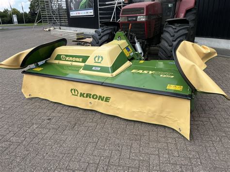 3x Krone Frontmaaier Afgeleverd Hoftijzer