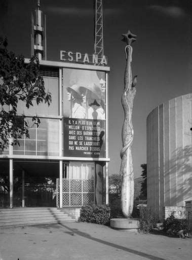 Spanish Pavilion 1937 Paris Art In Public Places Paris Worlds Fair