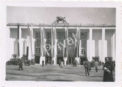 FOTO WK II Wehrmacht Heimat Urlaub Messegelände Wien 1941 K1 88 EUR 27