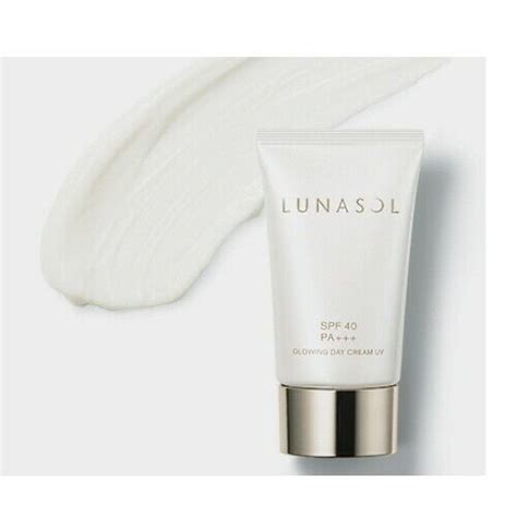 Lunasol Glowing Day Cream Uv 40g Spf40 Pa Moisture Rich Feel New