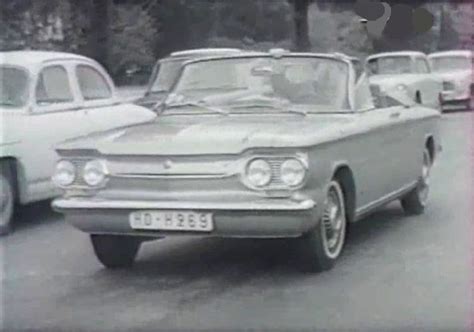 IMCDb org 1963 Chevrolet Corvair Monza Convertible 967 in Dragées