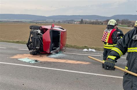 Schwerer Verkehrsunfall Mit Eingeklemmter Person Horner Internet Zeitung