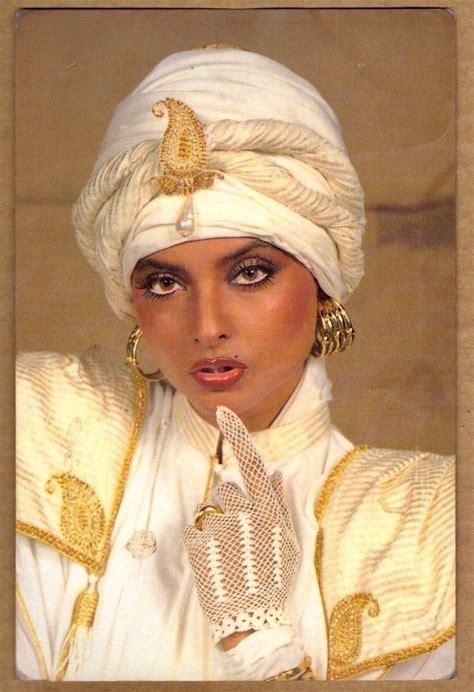 Pin By Rozita Arts On Bollygoldwood Vintage Bollywood Rekha Actress