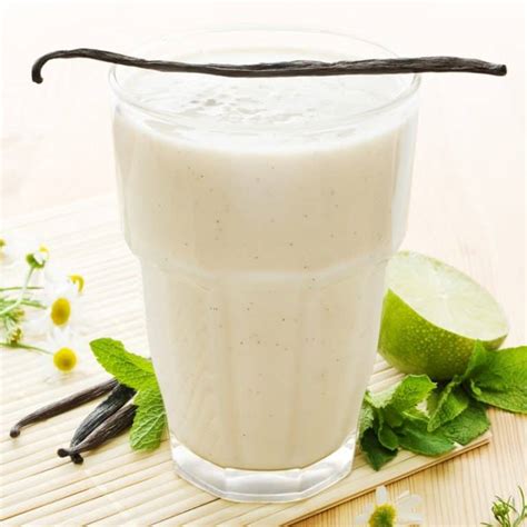 The Perfect Vanilla Smoothie Recipe