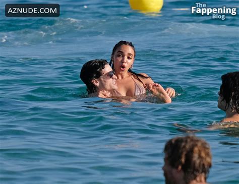 Fka Twigs And Jordan Hemingway S Sexy Beach Day In Ibiza Aznude