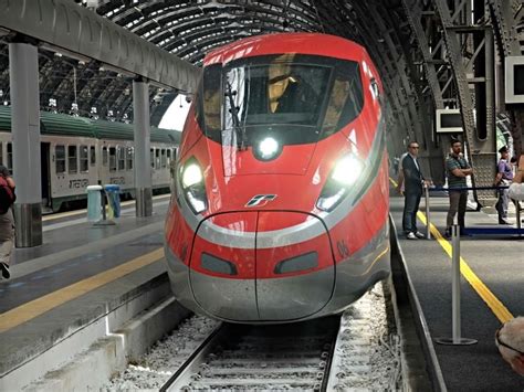 Milano-Roma in 2 ore e 55, arriva il Frecciarossa 1000 - la Repubblica