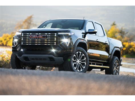 2023 GMC Canyon Review, Pricing, & Pictures | U.S. News