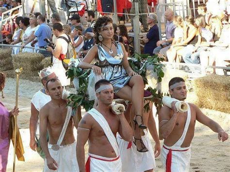 The Empress And Her Happy Harem Nudes Gentlefemdom NUDE PICS ORG