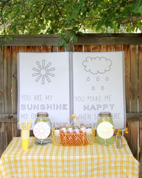 you are my sunshine baby shower (and some cheerful baby shower ideas)