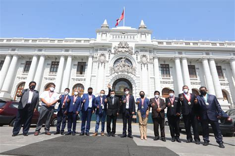 Congreso Recibió Propuesta De Autoridades Regionales Y Locales A Favor