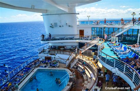 9 Reasons Why a Cruise is the Best Type of Vacation