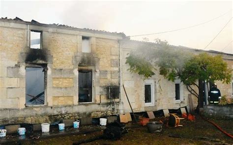 Une maison détruite par un incendie