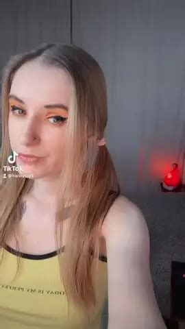 Do You Wanna Fuck Me Scrolller