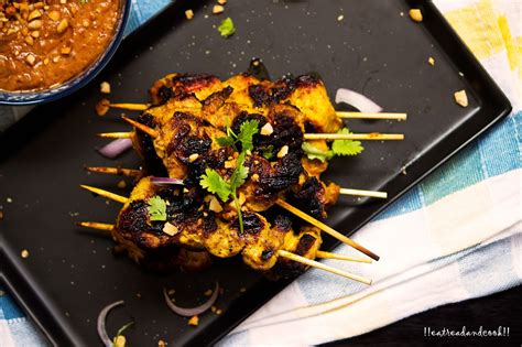 Chciken Satay With Spicy Peanut Sauce