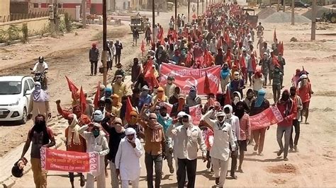 Communist Party of India (Marxist) stages protest against government's ...