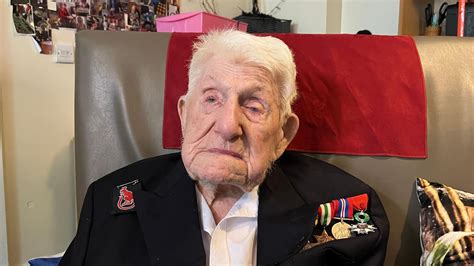 Uks Oldest D Day Veteran To Join Derby Cathedral Service Bbc News