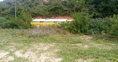 BLOG ALEXANDREPFILHO ÔNIBUS DA CVC TOMBA TURISTAS INDO PARA PRAIA