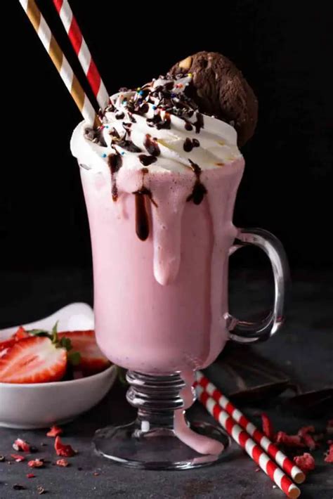 Grimace McDonald's Milkshake Copycat Recipe