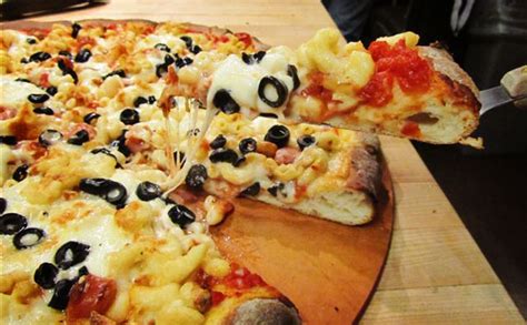 Macaroni and Cheese Pizza | Wood Stone