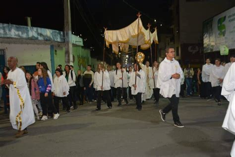 Portal Capara Solenidade De Corpus Christi Movimenta As Ruas De Manhua U