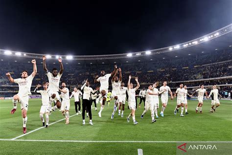 Liga Italia Milan Menang Atas Verona Dan Puncaki Klasemen