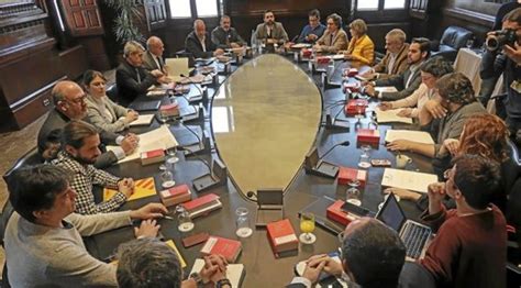 La Pugna Por La Investidura Entre JxCat Y ERC Aflora En La Mesa Del