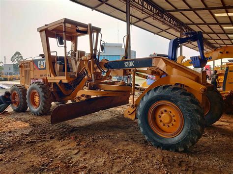 Sewa Caterpillar Motor Grader CAT 120K Rental OMOrental