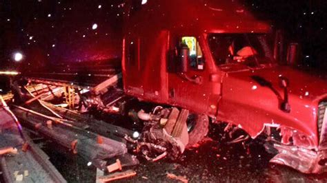 Semi Crash Closes Wb I 90 At Ellensburg