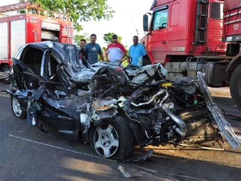 G Policial De Sp Morre Em Acidente Entre Carro E Caminh O Em Ms